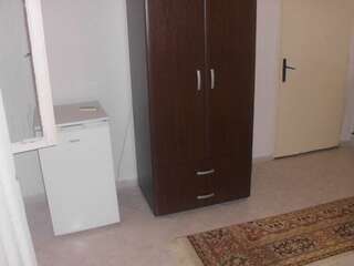 Гостевой дом Rudi Улцинь Трехместный номер, вид на сад-3