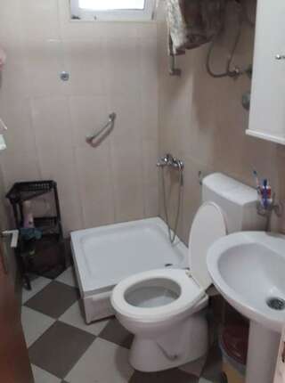 Гостевой дом Rudi Улцинь Двухместный номер с 1 кроватью и собственной ванной комнатой вне номера-8